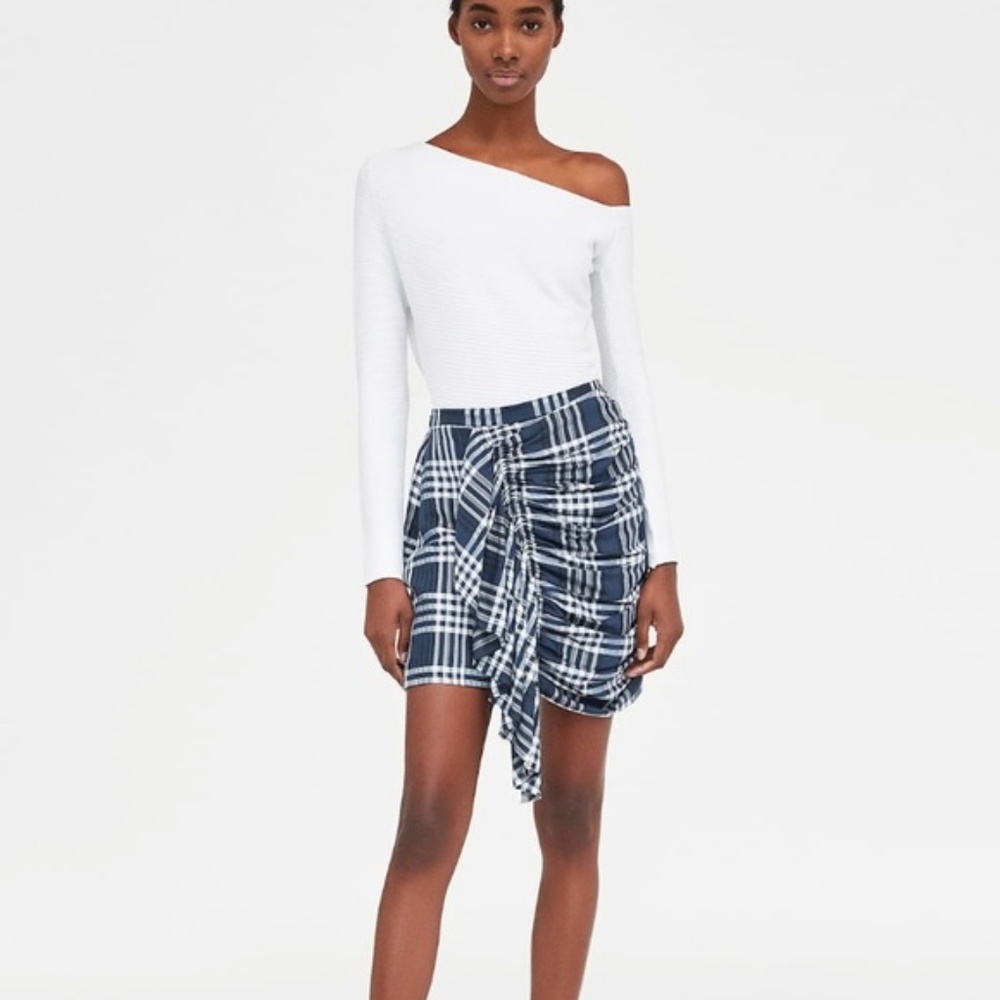 NWT Zara Navy Blue Plaid Skirt w Side Ruffle M